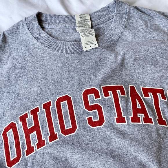 Ohio State University / Buckeyes Long Sleeve Tee - Picture 2 of 3